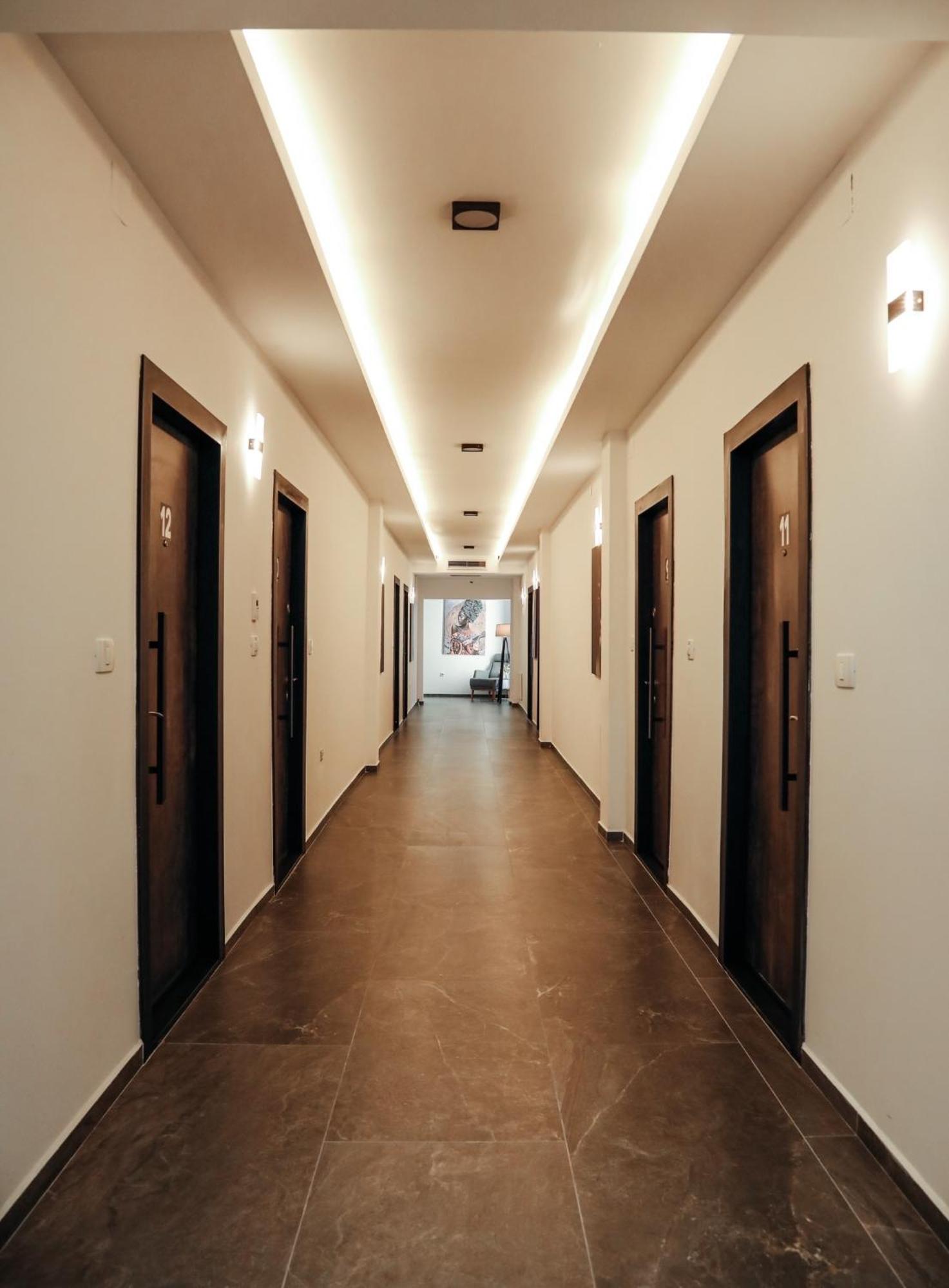Hotel Europa 92 Φεριζάι Εξωτερικό φωτογραφία