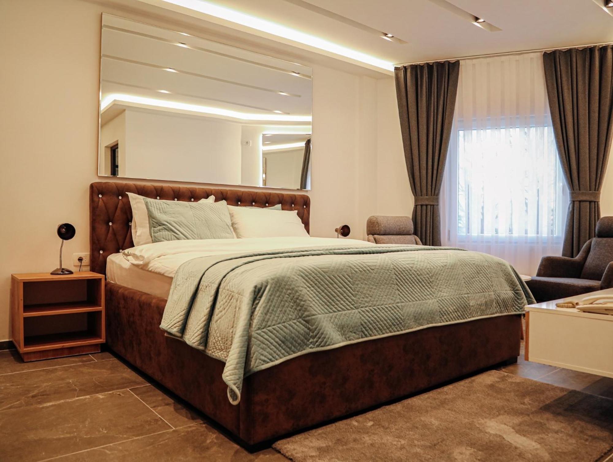 Hotel Europa 92 Φεριζάι Εξωτερικό φωτογραφία